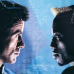 Cómo la película de 1993 “Demolition Man” predijo perfectamente (y ridiculizó) la sociedad actual