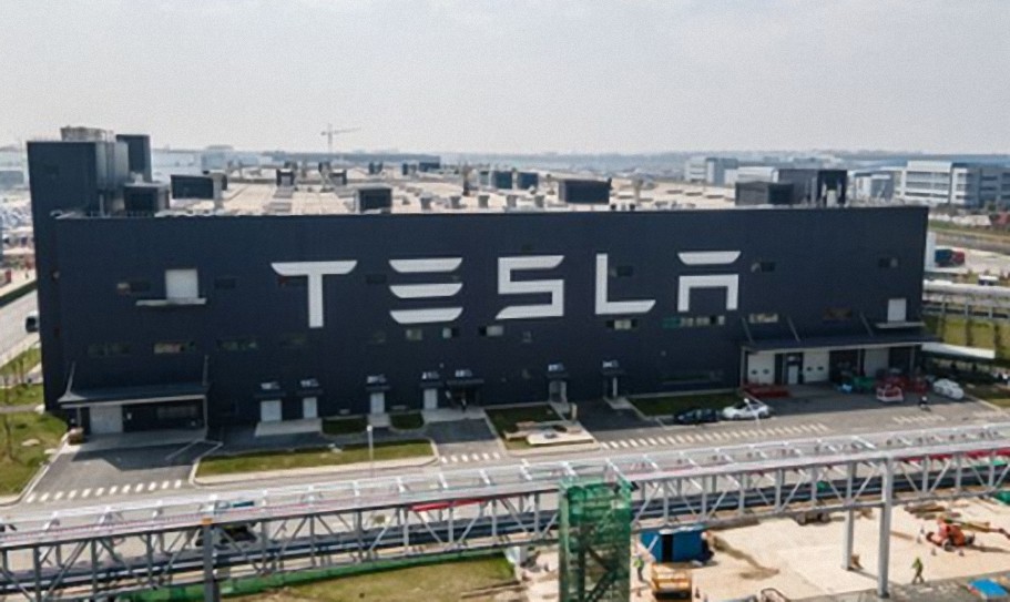 Según se informa, Tesla detiene la producción de Shanghái nuevamente, esta vez debido a «problemas con los suministros»