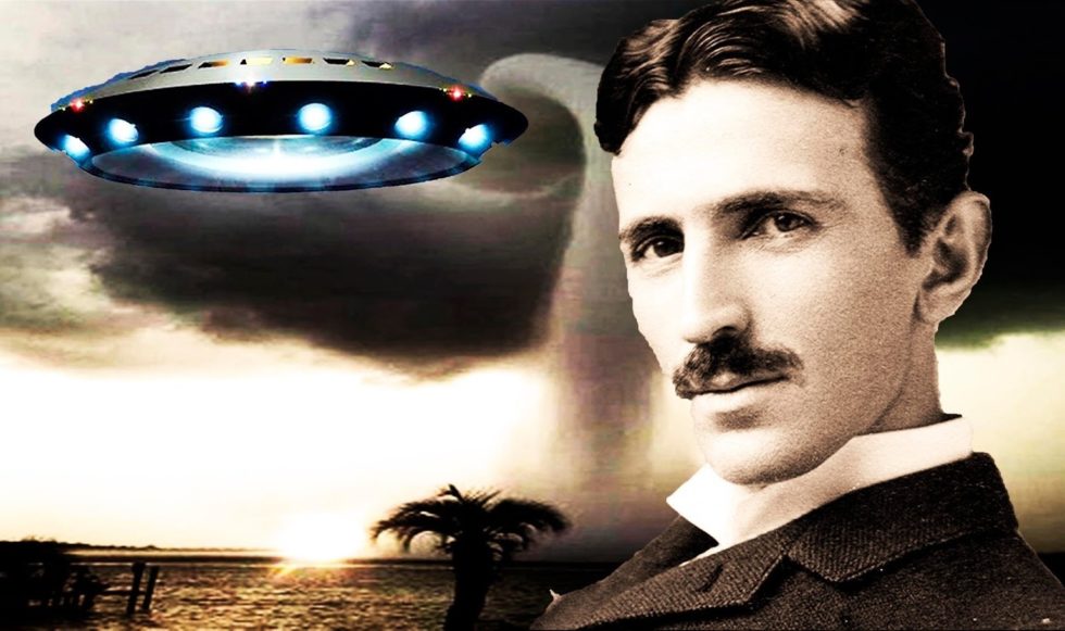 Nikola Tesla, extraterrestres, y el primer platillo volador hecho en la Tierra