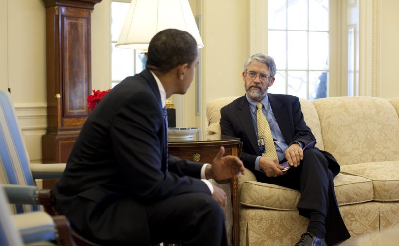 John Holdren, asesor de Obama-Biden sugirió entregar la soberanía de EE. UU. a un gobierno mundial