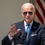 Joe Biden es el presidente estadounidense menos popular en décadas, indica una encuesta