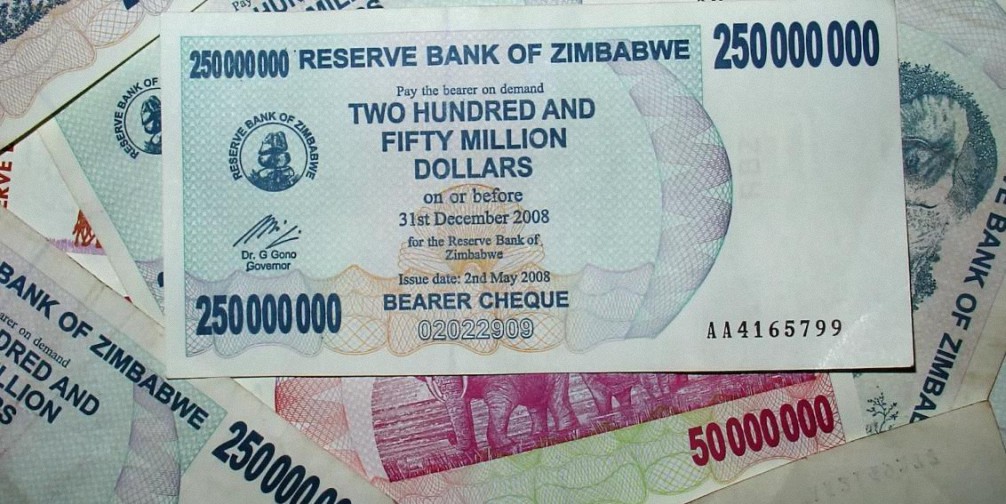 El Banco Central de Zimbabue ofrecerá monedas de oro mientras la inflación asola nuevamente el país