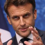 El gobierno minoritario de Macron derrotado en los pasaportes de vacunas