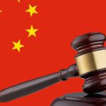 China utiliza Inteligencia Artificial para corregir fallos judiciales: los jueces están obligados a presentar una explicación por escrito a la máquina si no están de acuerdo