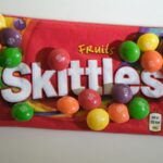 Demandan al fabricante de Skittles: los caramelos contienen dióxido de titanio, un colorante venenoso que puede dañar los órganos vitales y el ADN