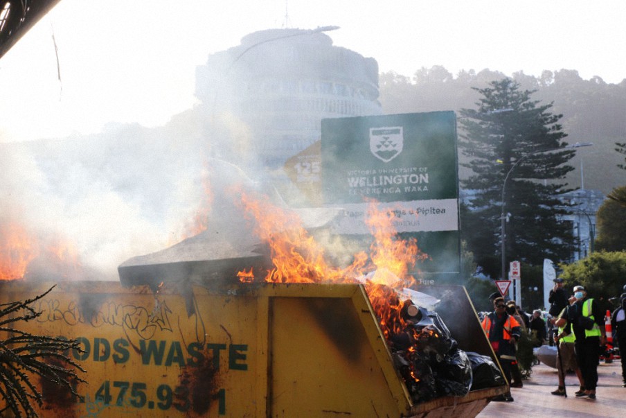 Decenas de millones de vacunas contra el COVID se están tirando a la basura en todo el mundo