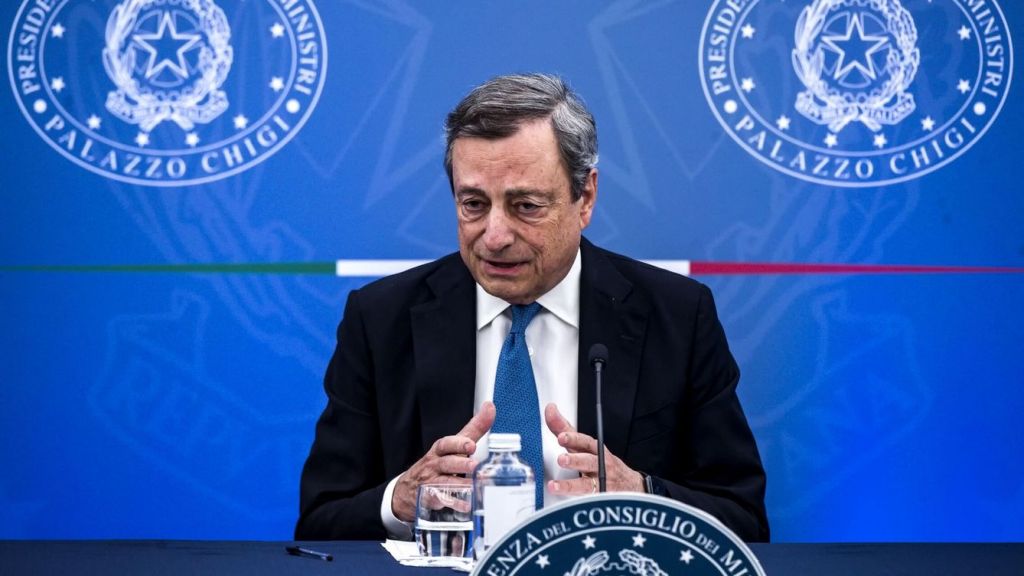 Italia: El primer ministro Mario Draghi renuncia tras romper relaciones con el comunista M5E