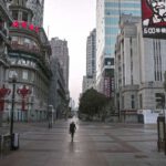 Aquí vamos de nuevo: Wuhan bloquea a 1 millón de personas después de detectar cuatro casos de COVID