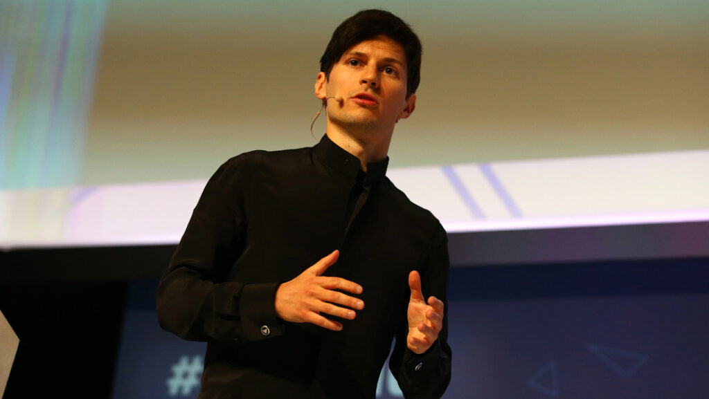 El CEO de Telegram arremete contra Apple y Google