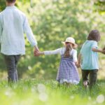 Caminar después de una comida puede ayudar a prevenir la diabetes, dicen los expertos