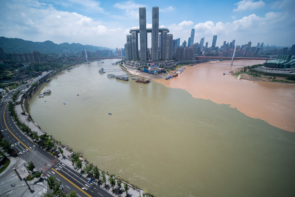 El río más largo de China se está secando, autoridades aplican programa de modificación del clima