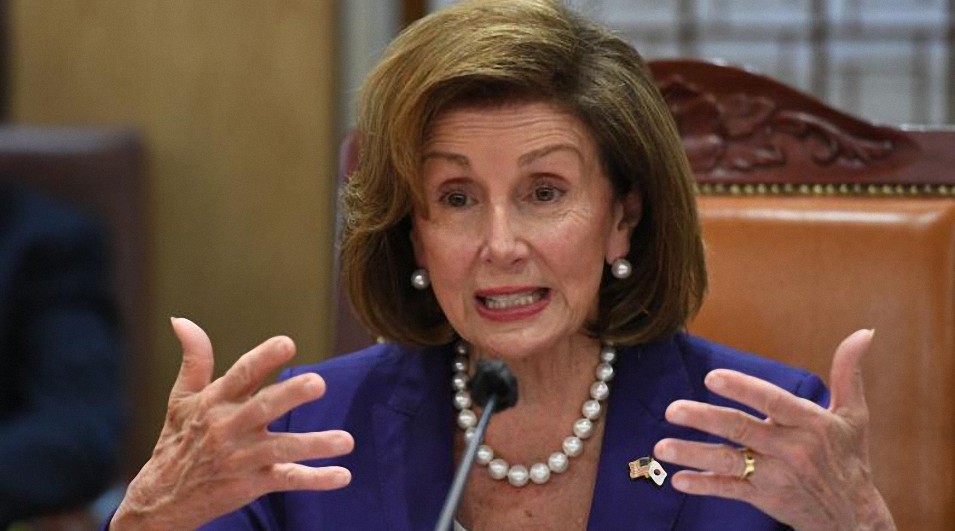 Pelosi afirma que China está enojada porque es mujer