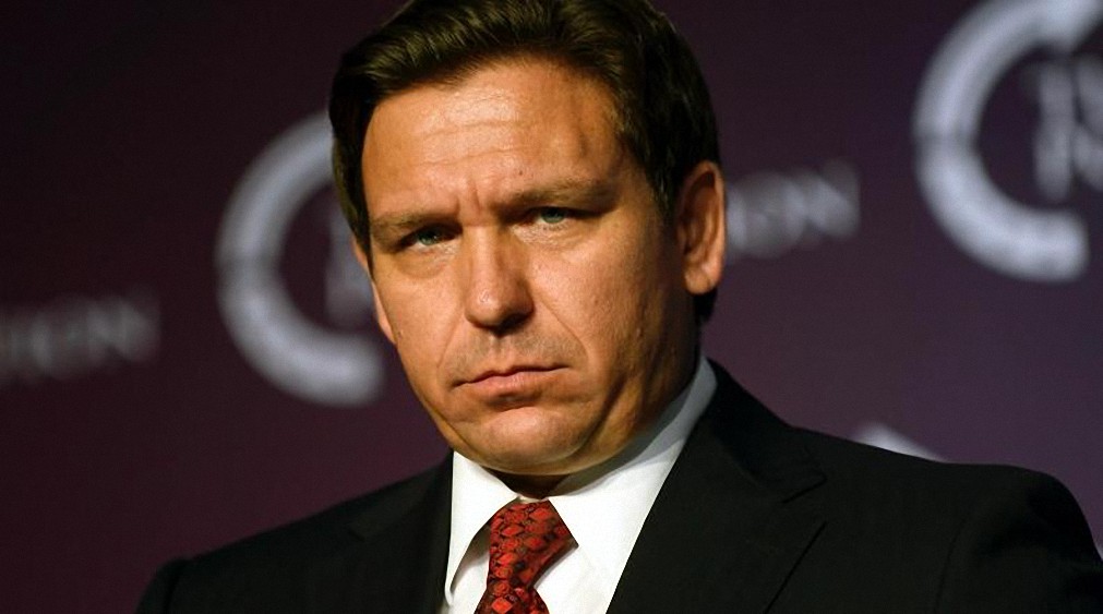 DeSantis: ‘Todos los mandatos deben ser eliminados’ y los lesionados por vacunas ‘deberían poder demandar’