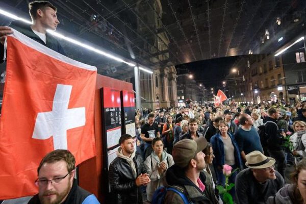 Suiza la electricidad y los disturbios sociales