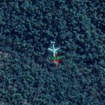 Descubren en Google Maps un misterioso avión estrellado en la selva tropical australiana