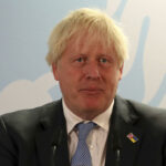 Boris Johnson aconseja a los británicos comprar una tetera nueva para enfrentar la crisis energética