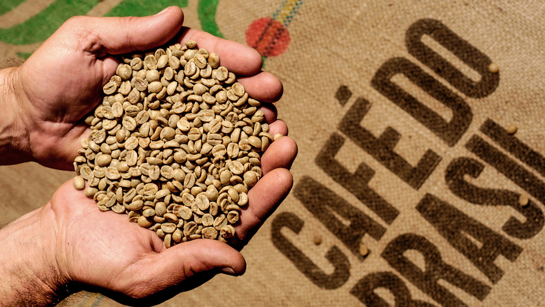 Las reservas de café en Brasil se acercan a mínimos históricos y los precios «seguirán subiendo»