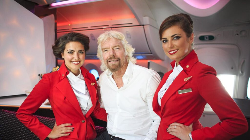 Los empleados de la aerolínea Virgin Atlantic podrán elegir su uniforme «sin importar su género»