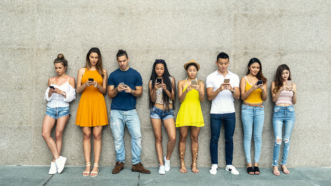 Quitan el teléfono móvil 7 días a un grupo de jóvenes para un estudio científico y estos son los resultados