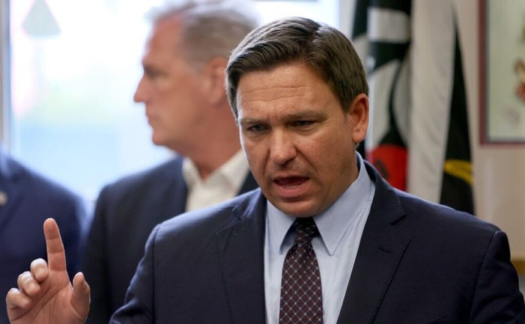 DeSantis toma medidas para frenar la influencia del Partido Comunista Chino y evitar que compre tierras en Florida