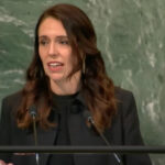 La primera ministra de Nueva Zelanda, Jacinda Ardern, compara la ‘información errónea’ con un ‘arma de guerra’ y pide un sistema de censura global en un discurso de la ONU