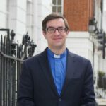 Capellán afirma que la Iglesia de Inglaterra lo consideró un «riesgo para los niños» por cuestionar la ideología LGBT