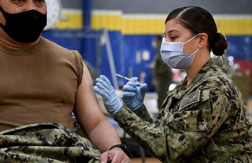 La Marina de los EE. UU. cancela silenciosamente la orden de requisito de vacunas para los SEAL