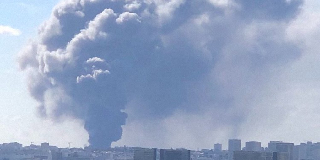 Incendio masivo estalla en el mercado de productos agrícolas más grande del mundo, pero la crisis alimentaria no se fabrica en absoluto