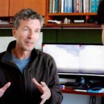 Los movimientos oculares en el sueño REM imitan las miradas en el mundo de los sueños