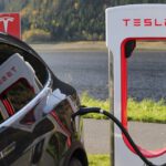 Tesla aumenta el precio de carga de vehículos eléctricos otra vez este año