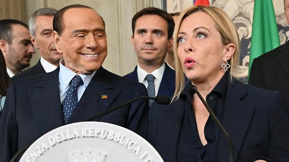 Giorgia Meloni le dice al ex primer ministro Berlusconi que «mantenga la boca cerrada» después de las filtraciones de audio que critican a la OTAN