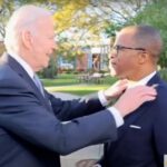 Joe Biden se lamenta de la vejez y dice ‘¡Podría caer muerto mañana!’