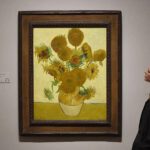 Ecologistas antipetróleo desfiguran pintura de Van Gogh valorada en 85 millones de dólares