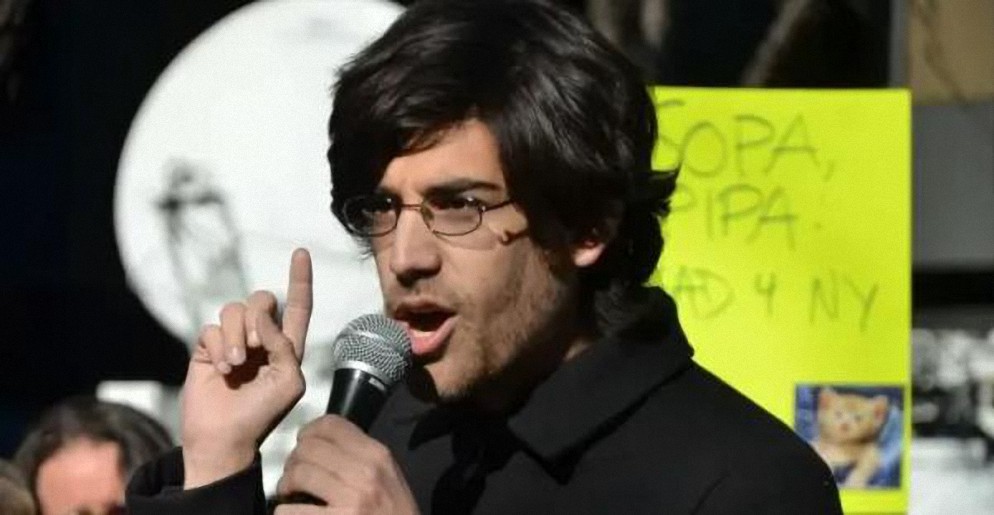 El legado de Aaron Swartz, el joven genio que se opuso al poder que controla y monetiza la información