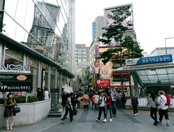 myeongdong-326134_960_720