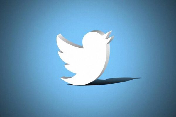 Twitter suspende a 9 Periodistas Lista de medios corruptos