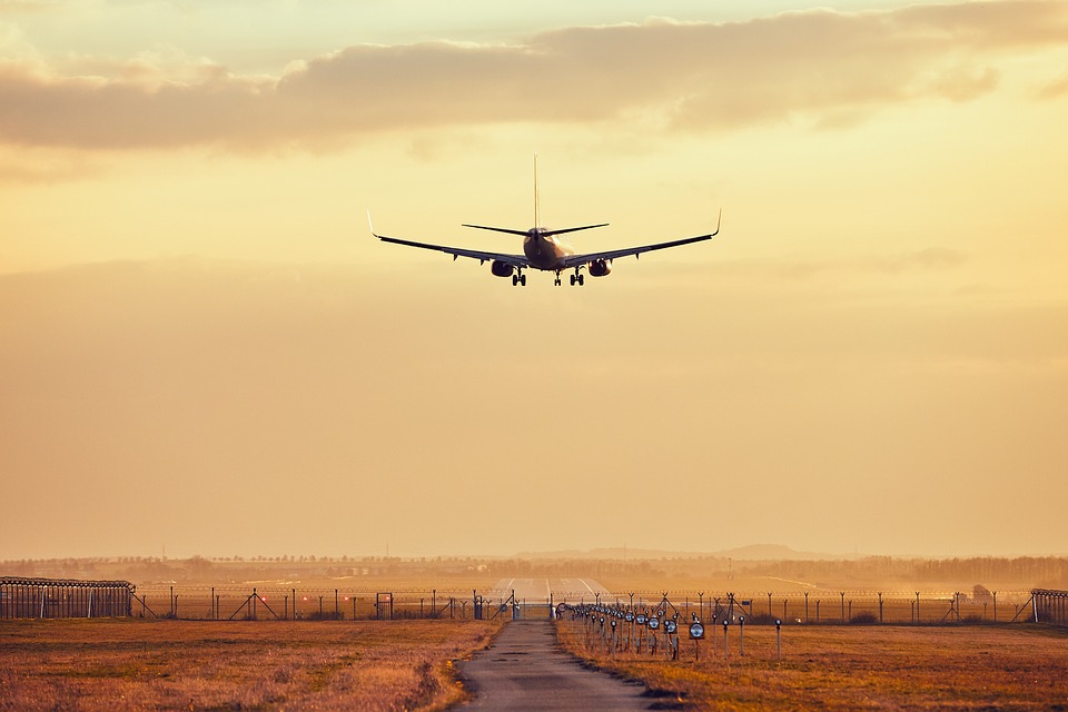 Aeropuertos de todo el mundo están realizando cambios en las pistas debido al cambio de los campos magnéticos de la tierra que se acelera