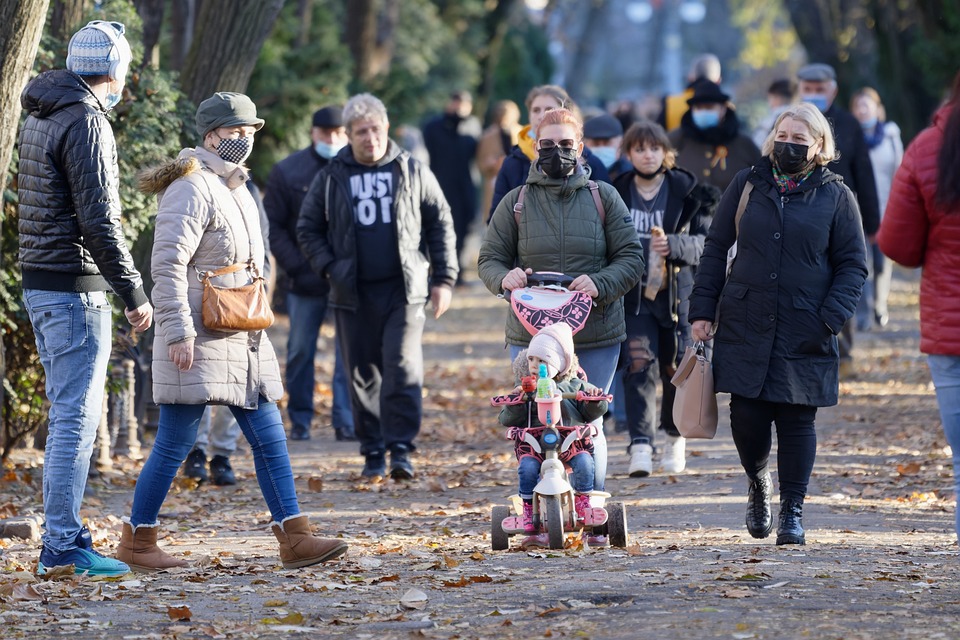 Los engaños continuos de Covid: cómo mintieron las élites gobernantes sobre las mascarillas y los mandatos de mascarillas