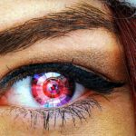 Mujer que perdió un ojo desarrolla una prótesis brillante ‘a lo Terminator’