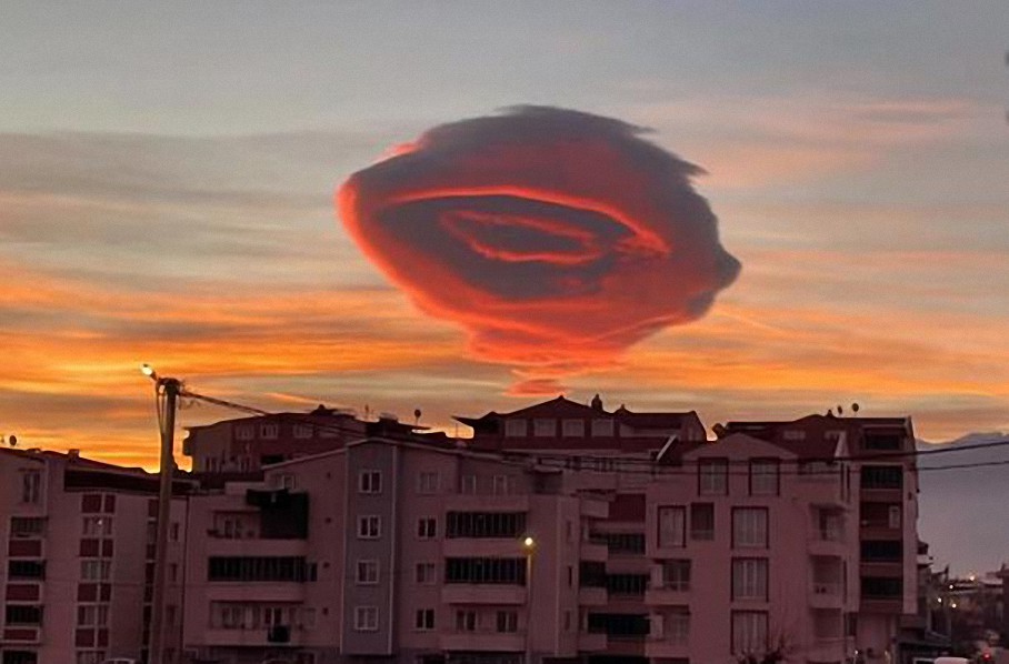 La extraña nube en el cielo de Turquía