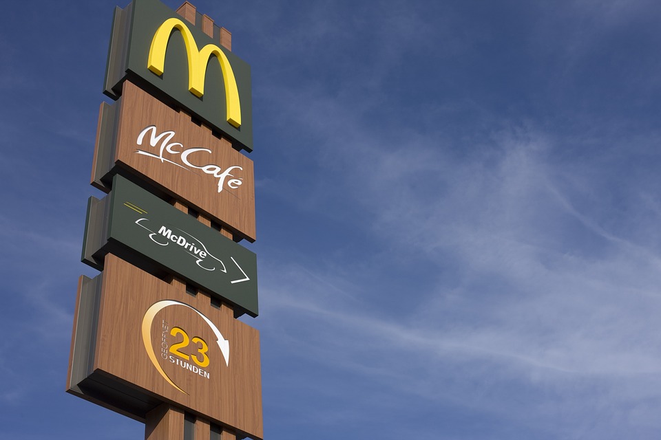 McDonald’s planea recortar la plantilla corporativa