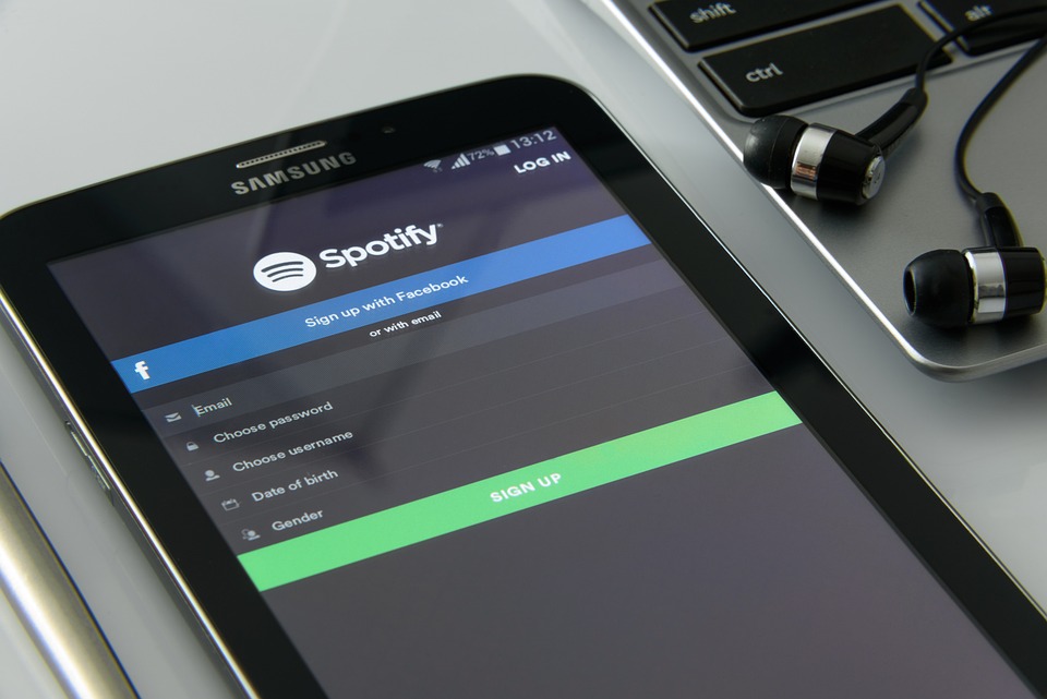 Spotify recortará cerca de 600 empleos en medio de la ola de despidos en empresas tecnológicas