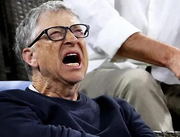 Bill Gates se retuerce cuando lo presionan una vez más sobre cenas con Jeffrey Epstein