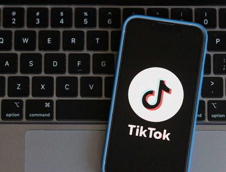 Senador de EE.UU. insta a Apple y Google a eliminar TikTok de sus tiendas de aplicaciones