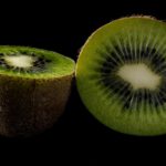 8 beneficios para la salud respaldados por la ciencia de comer kiwi