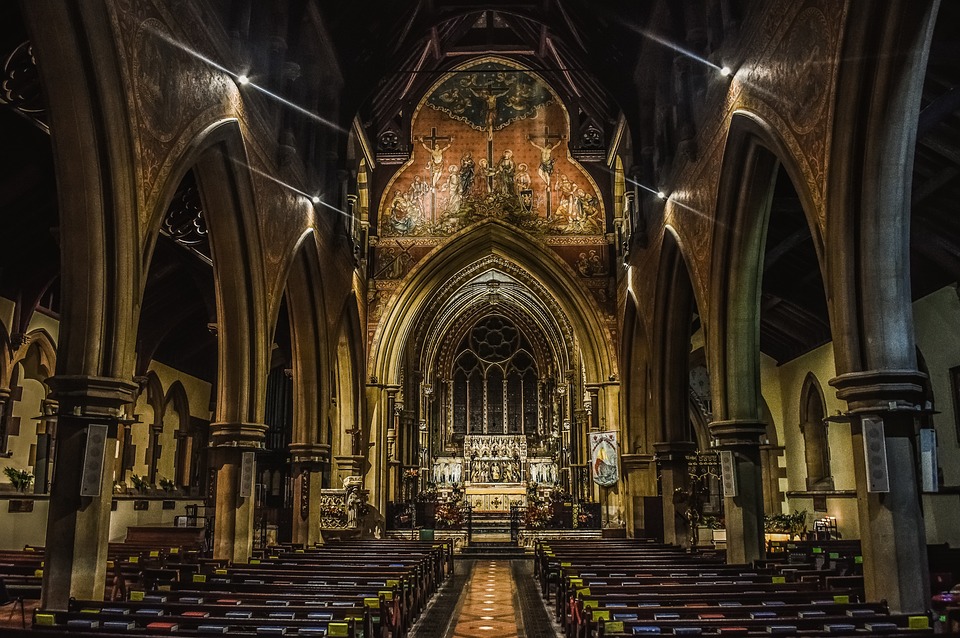 La Iglesia de Inglaterra podría considerar que Dios es de género neutro