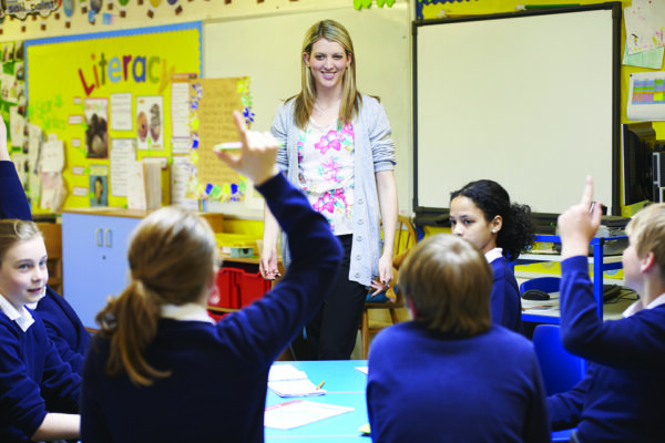 teacher-4784917_960_720