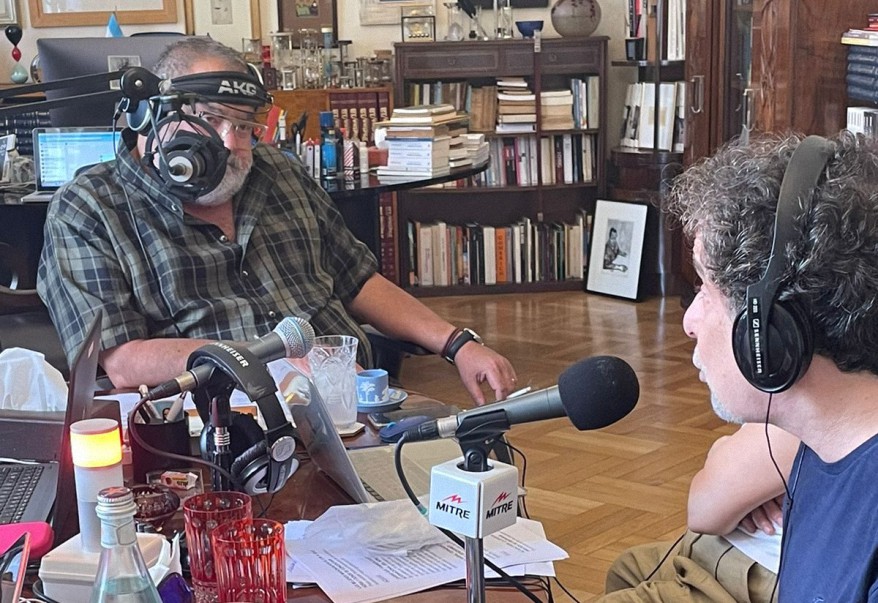 Andrés Calamaro responsabiliza a la vacuna Covid de sus complicaciones graves de salud