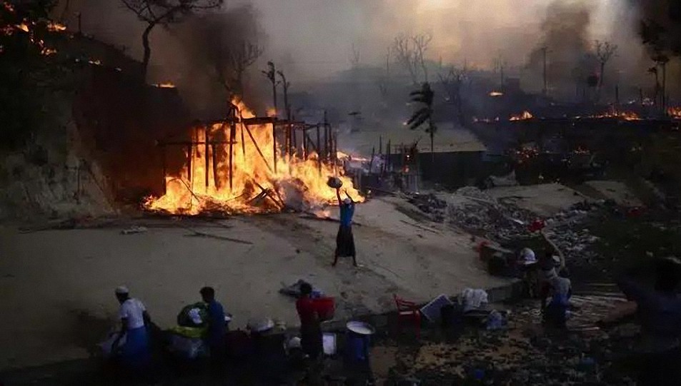 Según investigadores, el incendio masivo del campo de refugiados en Bangladesh fue un «sabotaje planeado»