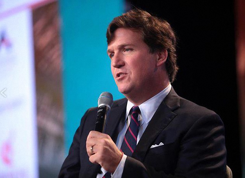 Tucker Carlson afirma que «Soldados murieron luego de encontrarse con ovnis»